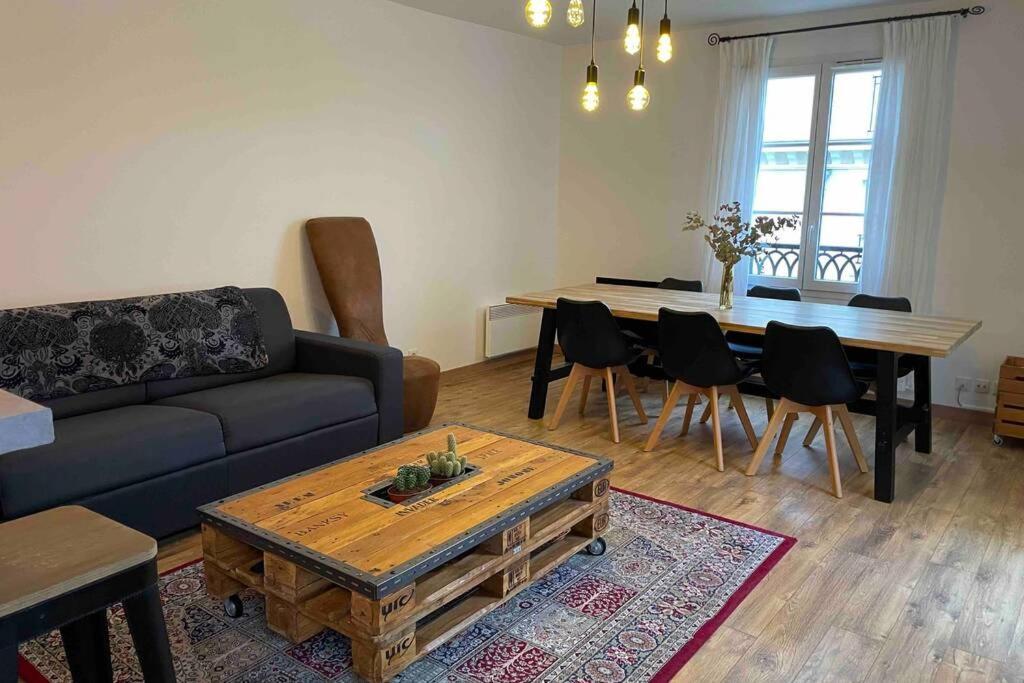 Appartement Terrasse Au Centre De Serris Серри Экстерьер фото